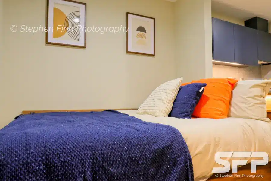 Stanley Studios Dundee show flat - bed
